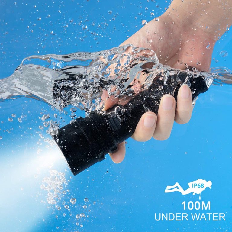 Powerful-LED-Diving-Flashlight-Super-Bright-T6-L2-Professional-Underwater-Torch-IP68-Waterproof-rating-Lamp-Using-3